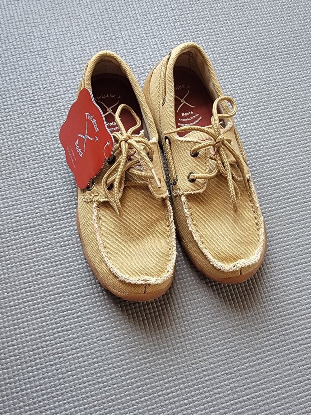 Twisted X canvas shoes size 5 1/2